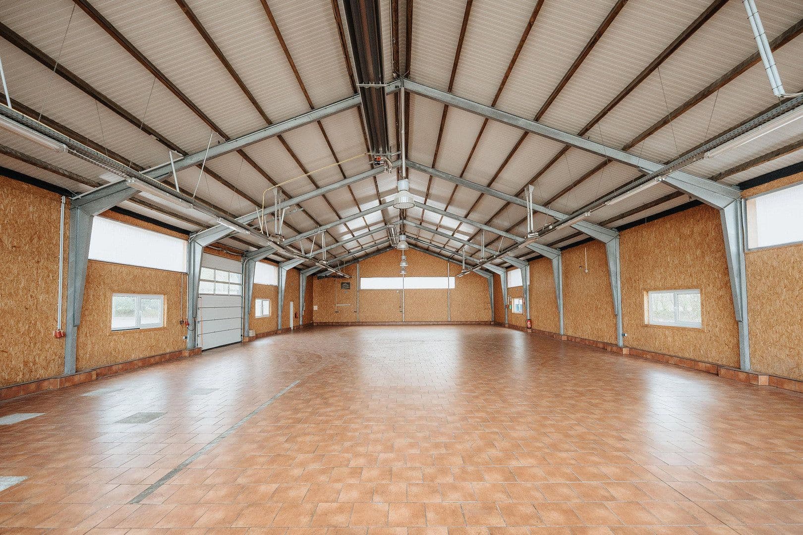 non-residential property to rent, 2,256 m², Burgviert 5–11, Hohenaspe, Schleswig-Holstein non-residential property to rent, 2,256 m², Burgviert 5–11, Hohenaspe, Schleswig-Holstein