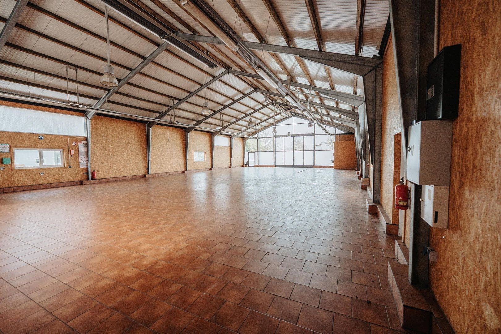 non-residential property to rent, 2,256 m², Burgviert 5–11, Hohenaspe, Schleswig-Holstein non-residential property to rent, 2,256 m², Burgviert 5–11, Hohenaspe, Schleswig-Holstein