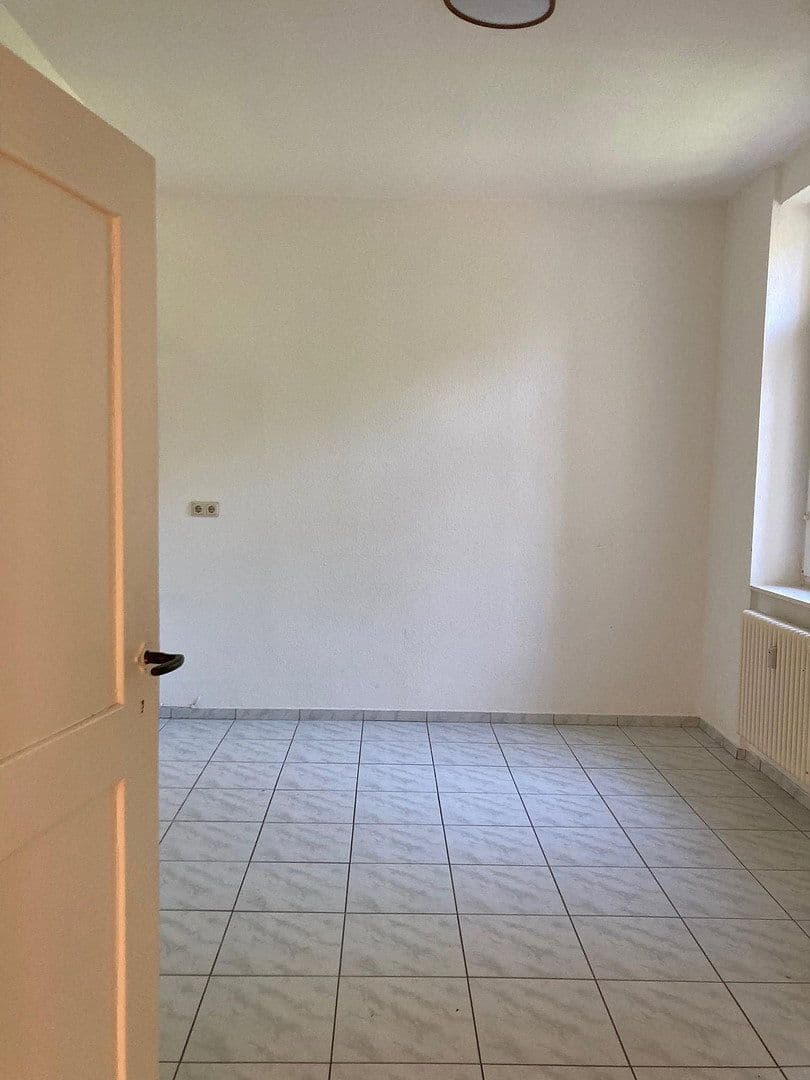 1 bedroom with open-plan kitchen flat to rent, 88 m², Wittelsbachstraße 7, Ludwigshafen, Rhineland-Palatinate 1 bedroom with open-plan kitchen flat to rent, 88 m², Wittelsbachstraße 7, Ludwigshafen, Rhineland-Palatinate