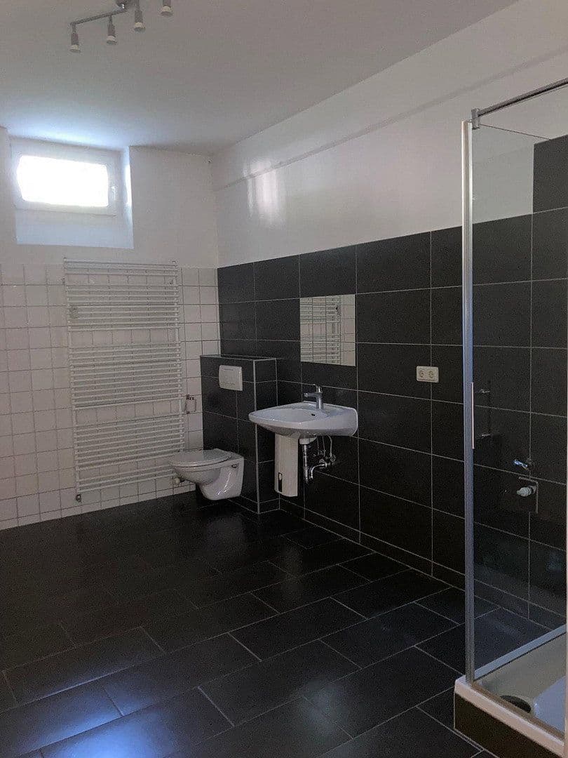 1 bedroom with open-plan kitchen flat to rent, 88 m², Wittelsbachstraße 7, Ludwigshafen, Rhineland-Palatinate 1 bedroom with open-plan kitchen flat to rent, 88 m², Wittelsbachstraße 7, Ludwigshafen, Rhineland-Palatinate