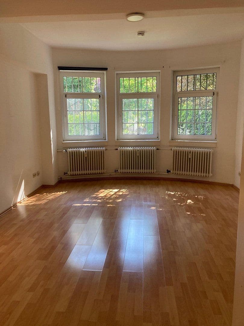 1 bedroom with open-plan kitchen flat to rent, 88 m², Wittelsbachstraße 7, Ludwigshafen, Rhineland-Palatinate 1 bedroom with open-plan kitchen flat to rent, 88 m², Wittelsbachstraße 7, Ludwigshafen, Rhineland-Palatinate