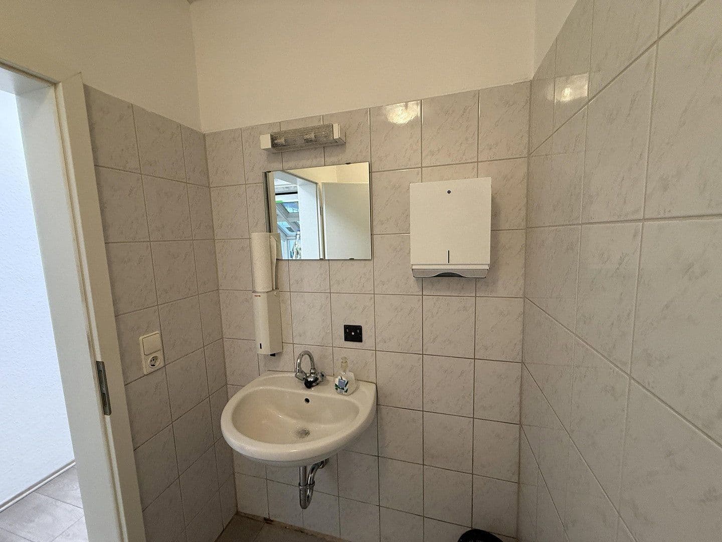 office to rent, 130 m², Bergisch Gladbach, North Rhine-Westphalia office to rent, 130 m², Bergisch Gladbach, North Rhine-Westphalia