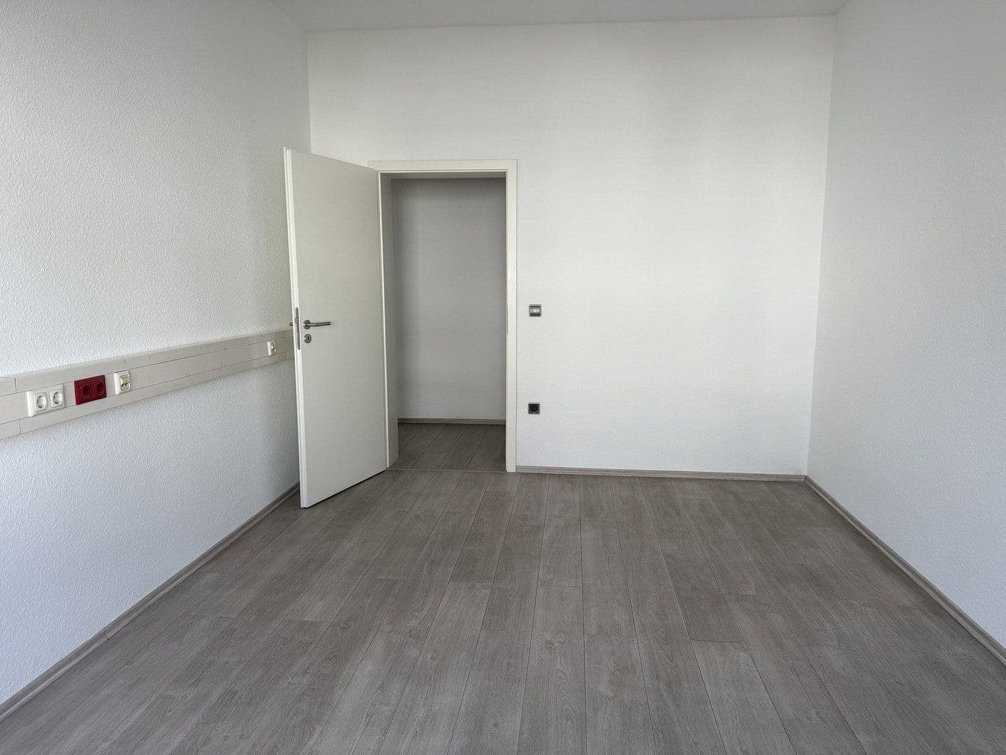 office to rent, 130 m², Bergisch Gladbach, North Rhine-Westphalia office to rent, 130 m², Bergisch Gladbach, North Rhine-Westphalia