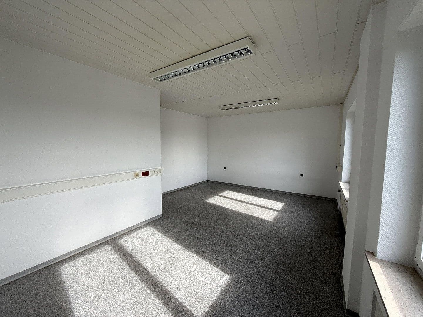 office to rent, 130 m², Bergisch Gladbach, North Rhine-Westphalia office to rent, 130 m², Bergisch Gladbach, North Rhine-Westphalia