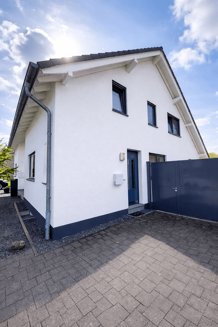 house for sale, 290 m², Christoph-Hufeland-Straße 5, Dormagen, North Rhine-Westphalia house for sale, 290 m², Christoph-Hufeland-Straße 5, Dormagen, North Rhine-Westphalia