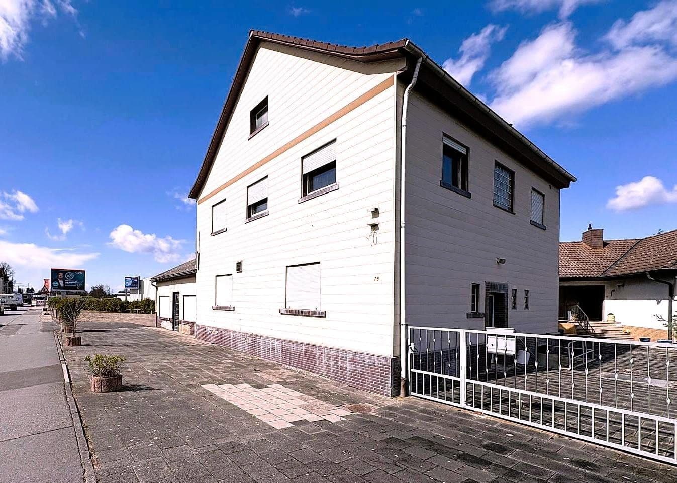 house for sale, 318 m², Aschaffenburger Str. 76-78, Babenhausen, Hesse house for sale, 318 m², Aschaffenburger Str. 76-78, Babenhausen, Hesse