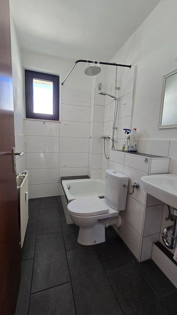 4 bedroom flat to rent, 92 m², Langerfelder Straße 117, Wuppertal, North Rhine-Westphalia 4 bedroom flat to rent, 92 m², Langerfelder Straße 117, Wuppertal, North Rhine-Westphalia