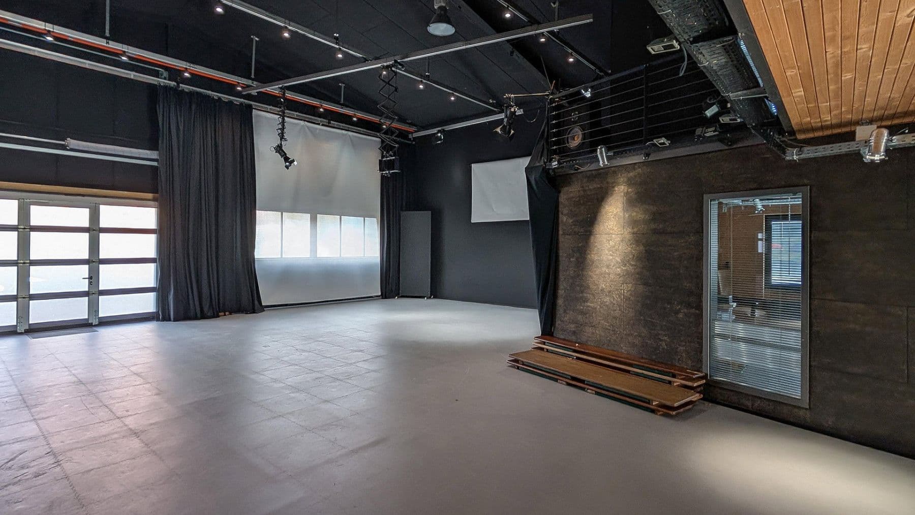 non-residential property to rent, 395 m², Daimlerstraße 14, Taunusstein, Hesse non-residential property to rent, 395 m², Daimlerstraße 14, Taunusstein, Hesse