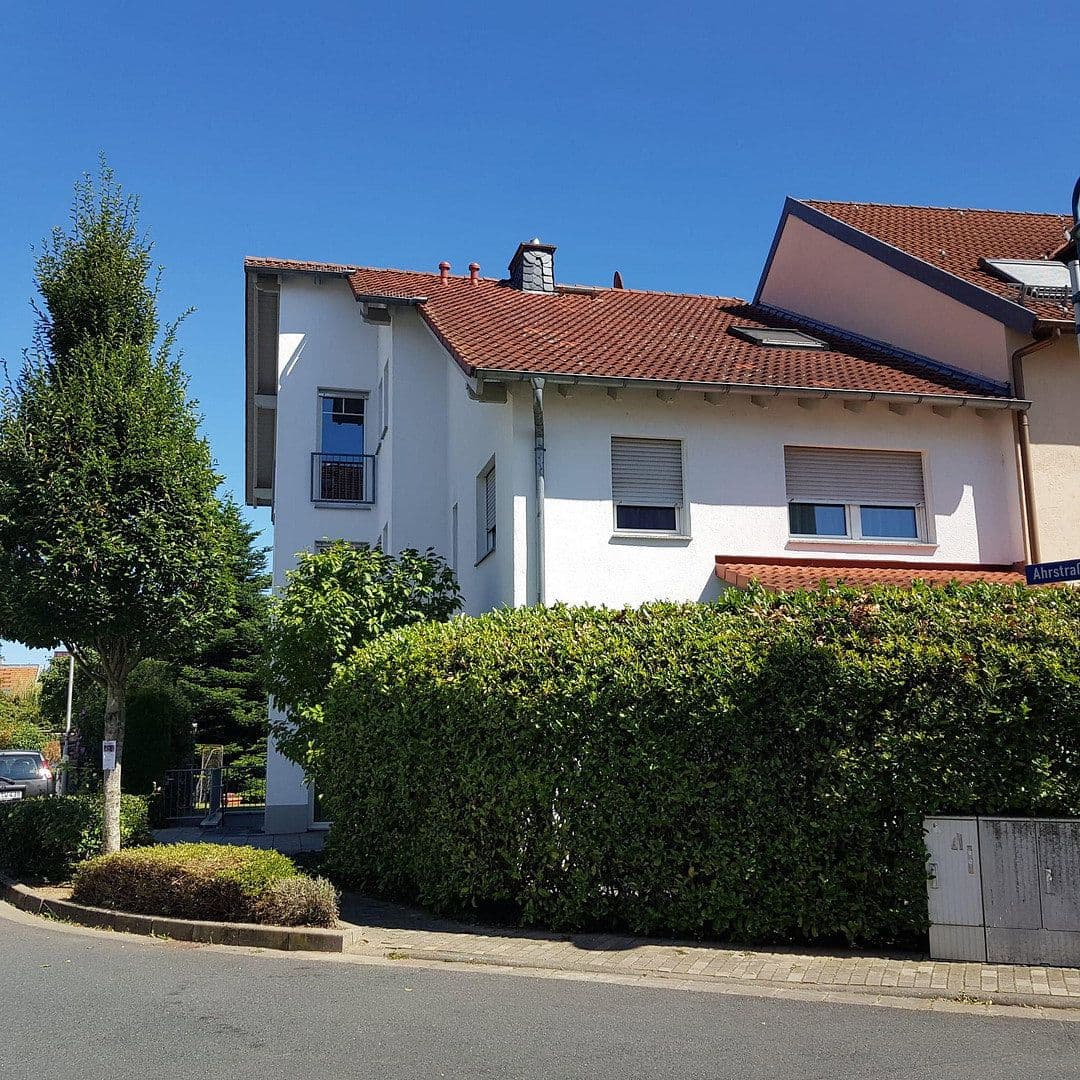 house for sale, 220 m², Eppsteiner Straße 67, Flörsheim, Hesse house for sale, 220 m², Eppsteiner Straße 67, Flörsheim, Hesse