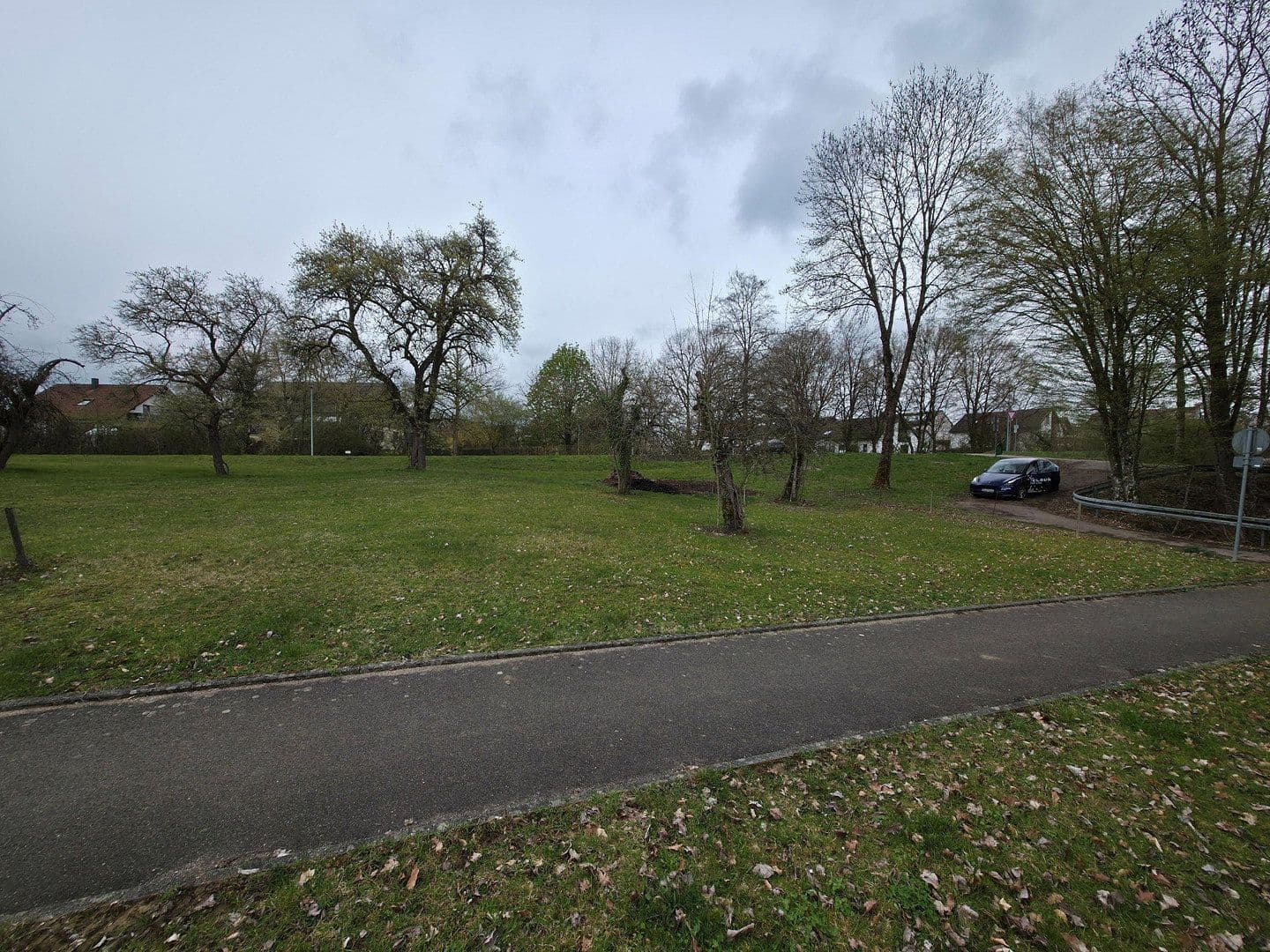 plot for sale, 1,400 m², Hohenstaufenstrasse, Neuler, Baden-Württemberg plot for sale, 1,400 m², Hohenstaufenstrasse, Neuler, Baden-Württemberg