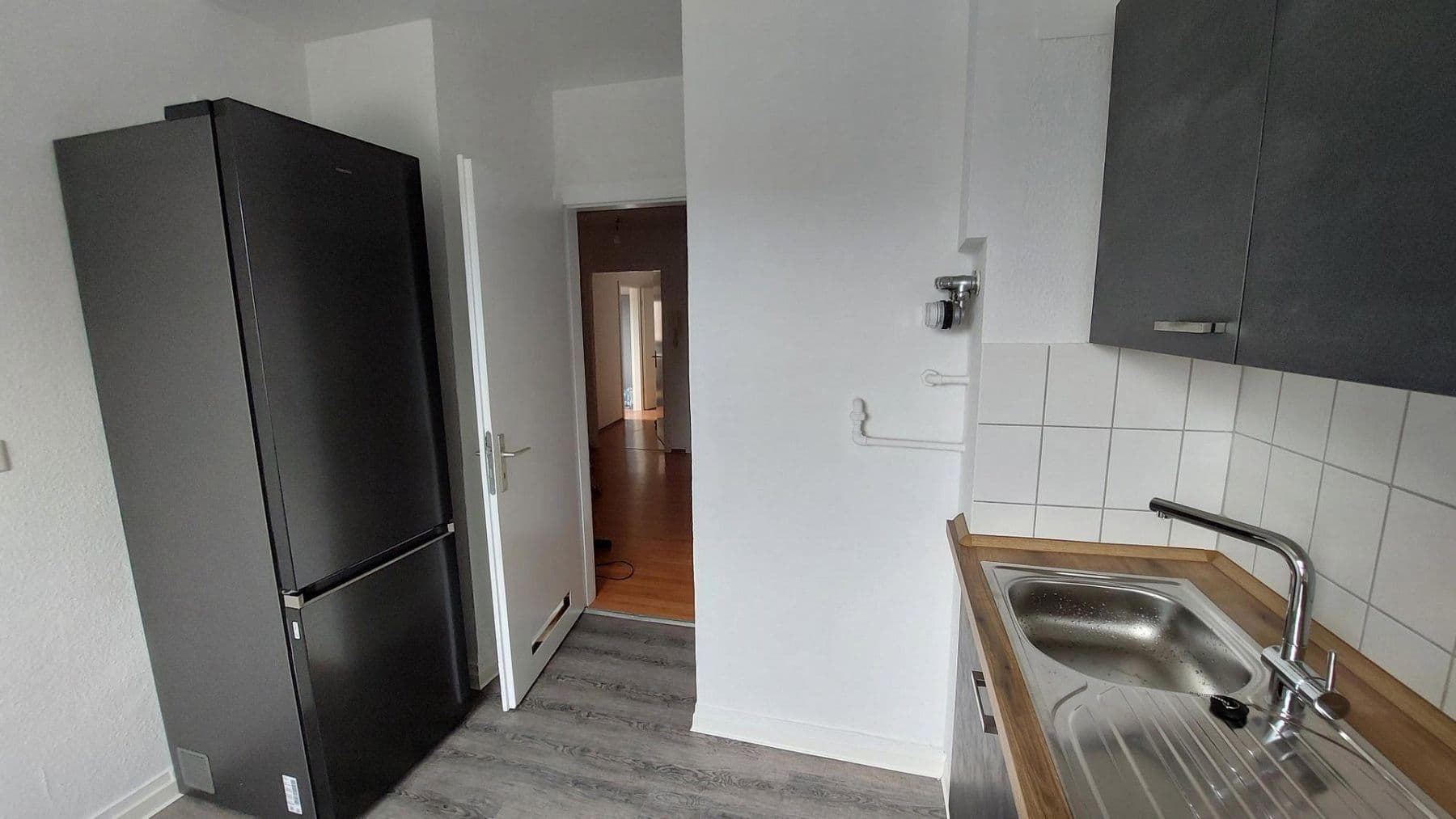 4 bedroom flat to rent, 74 m², Emser Strasse 40, Frankfurt, Hesse 4 bedroom flat to rent, 74 m², Emser Strasse 40, Frankfurt, Hesse