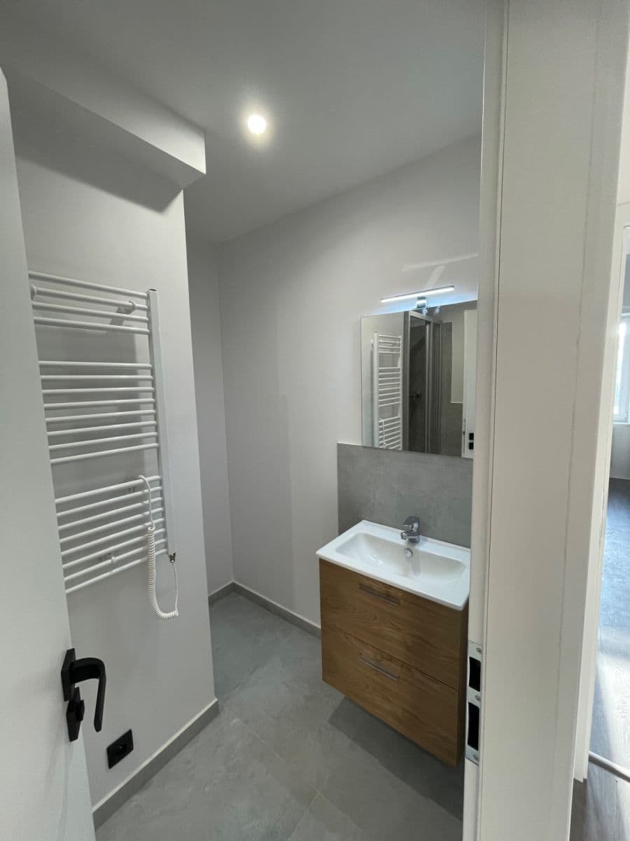 Studio flat to rent, 40 m², Štefánikova, Brno, Jihomoravský Region Studio flat to rent, 40 m², Štefánikova, Brno, Jihomoravský Region