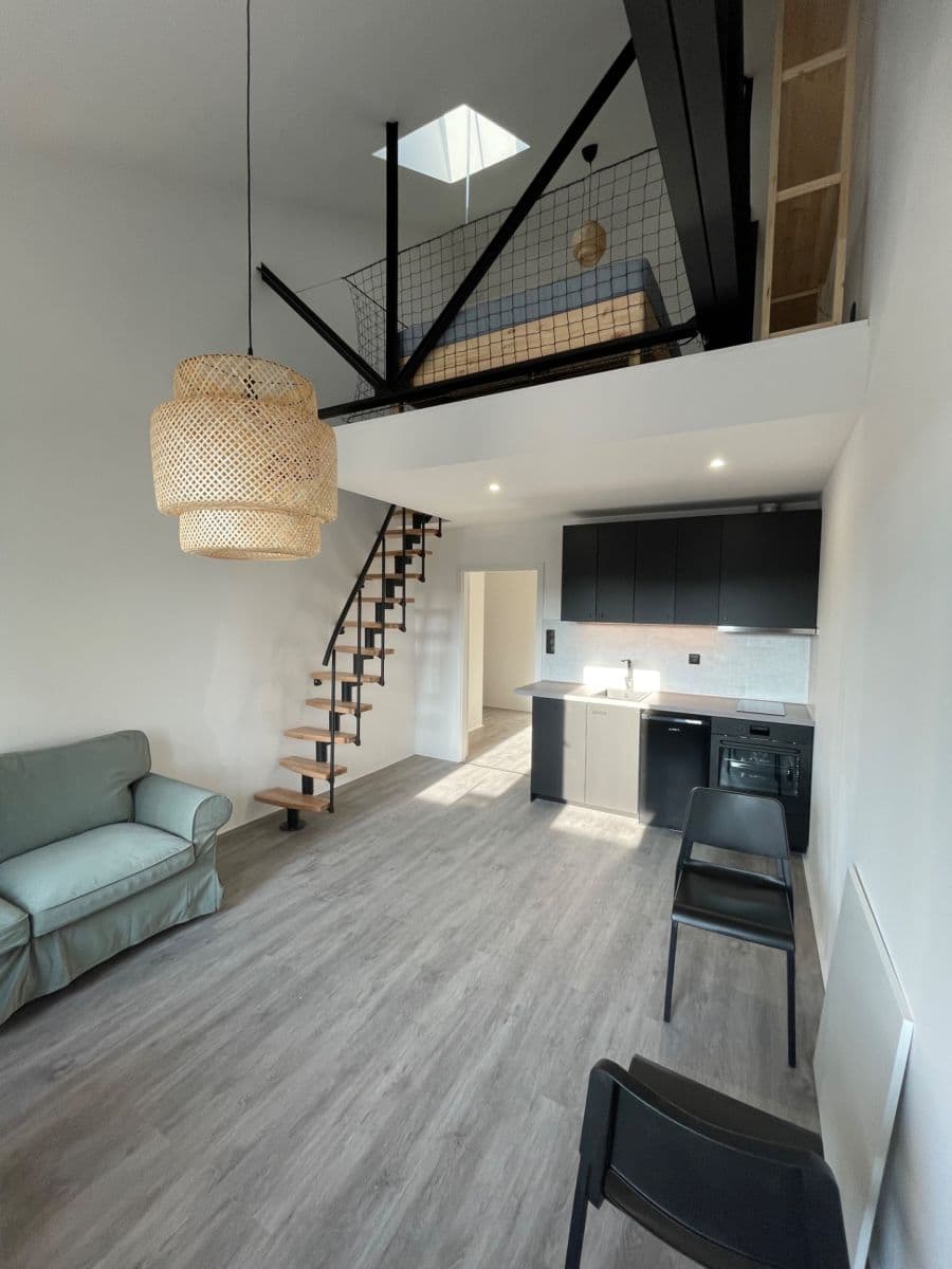 Studio flat to rent, 40 m², Štefánikova, Brno, Jihomoravský Region Studio flat to rent, 40 m², Štefánikova, Brno, Jihomoravský Region