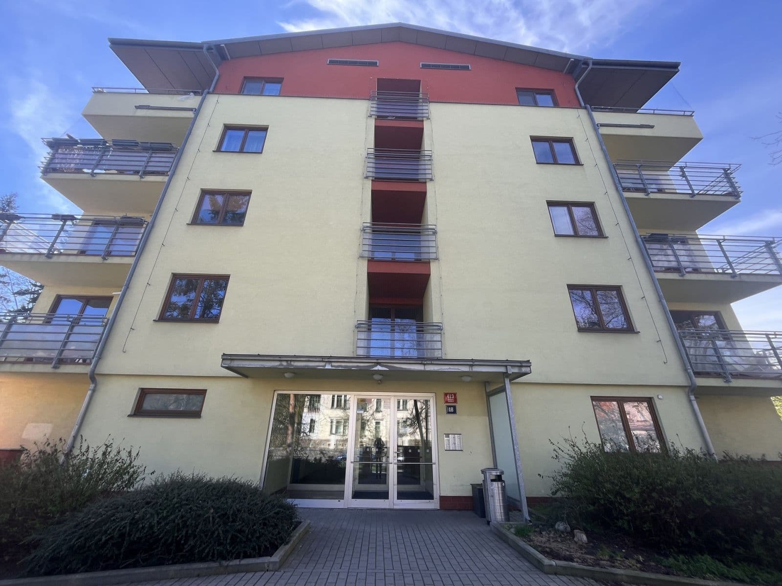 1 bedroom with open-plan kitchen flat to rent, 54 m², Ústavní, Prague, Prague 1 bedroom with open-plan kitchen flat to rent, 54 m², Ústavní, Prague, Prague