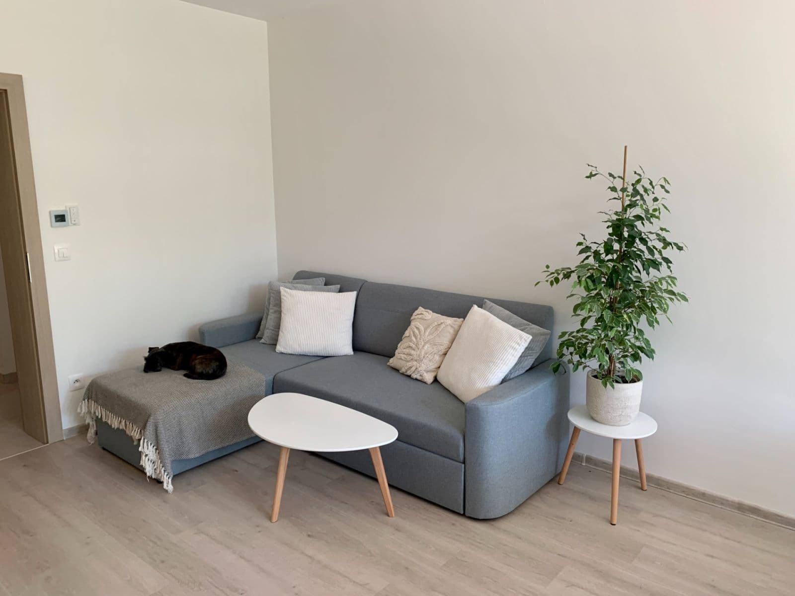 2 bedroom with open-plan kitchen flat to rent, 90 m², Jihlavská, Troubsko, Jihomoravský Region 2 bedroom with open-plan kitchen flat to rent, 90 m², Jihlavská, Troubsko, Jihomoravský Region