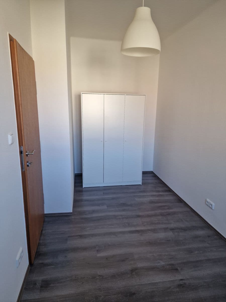 1 bedroom with open-plan kitchen flat to rent, 42 m², U Nových domů Ⅲ, Prague, Prague 1 bedroom with open-plan kitchen flat to rent, 42 m², U Nových domů Ⅲ, Prague, Prague