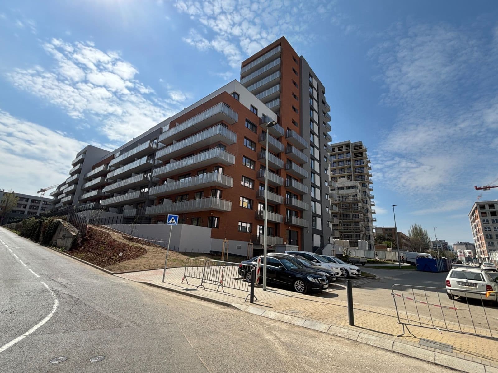 1 bedroom with open-plan kitchen flat to rent, 63 m², Pod Harfou, Prague, Prague 1 bedroom with open-plan kitchen flat to rent, 63 m², Pod Harfou, Prague, Prague