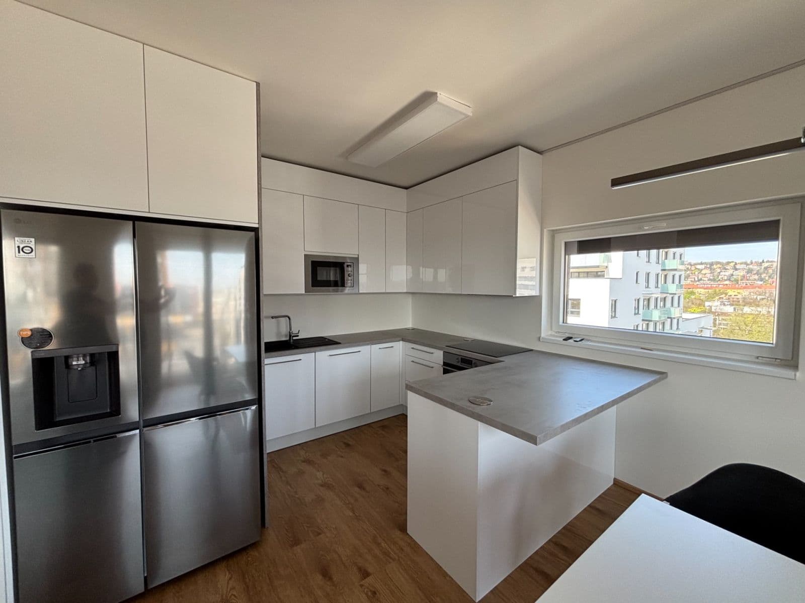 1 bedroom with open-plan kitchen flat to rent, 63 m², Pod Harfou, Prague, Prague 1 bedroom with open-plan kitchen flat to rent, 63 m², Pod Harfou, Prague, Prague
