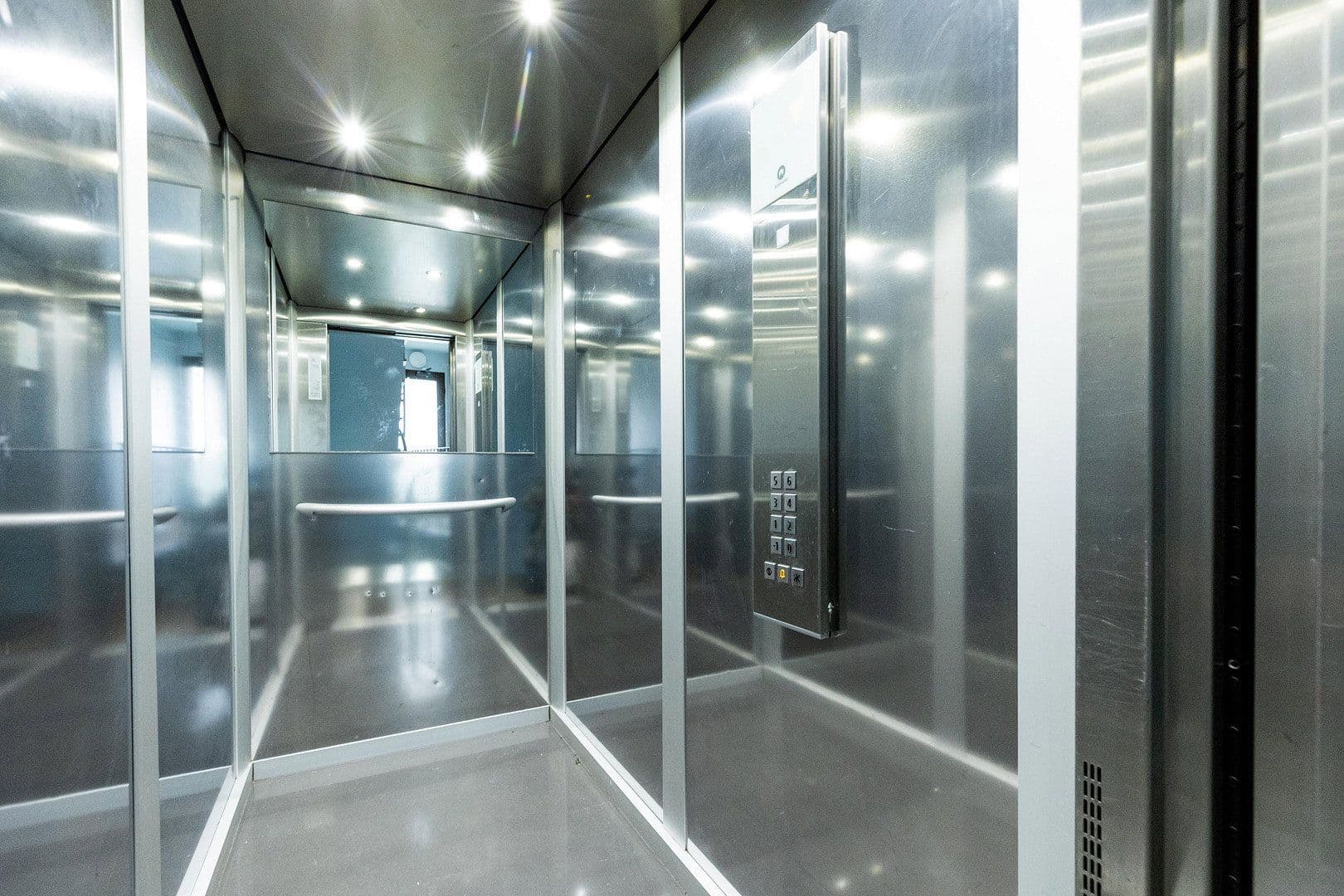 1 bedroom flat to rent, 40 m², Brückenstraße 17, Frankfurt, Hesse 1 bedroom flat to rent, 40 m², Brückenstraße 17, Frankfurt, Hesse