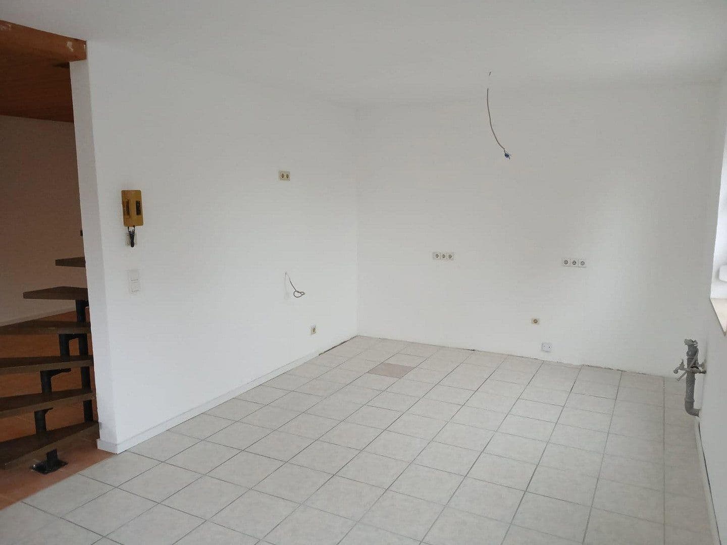 4 bedroom flat to rent, 140 m², Venningen, Rhineland-Palatinate 4 bedroom flat to rent, 140 m², Venningen, Rhineland-Palatinate