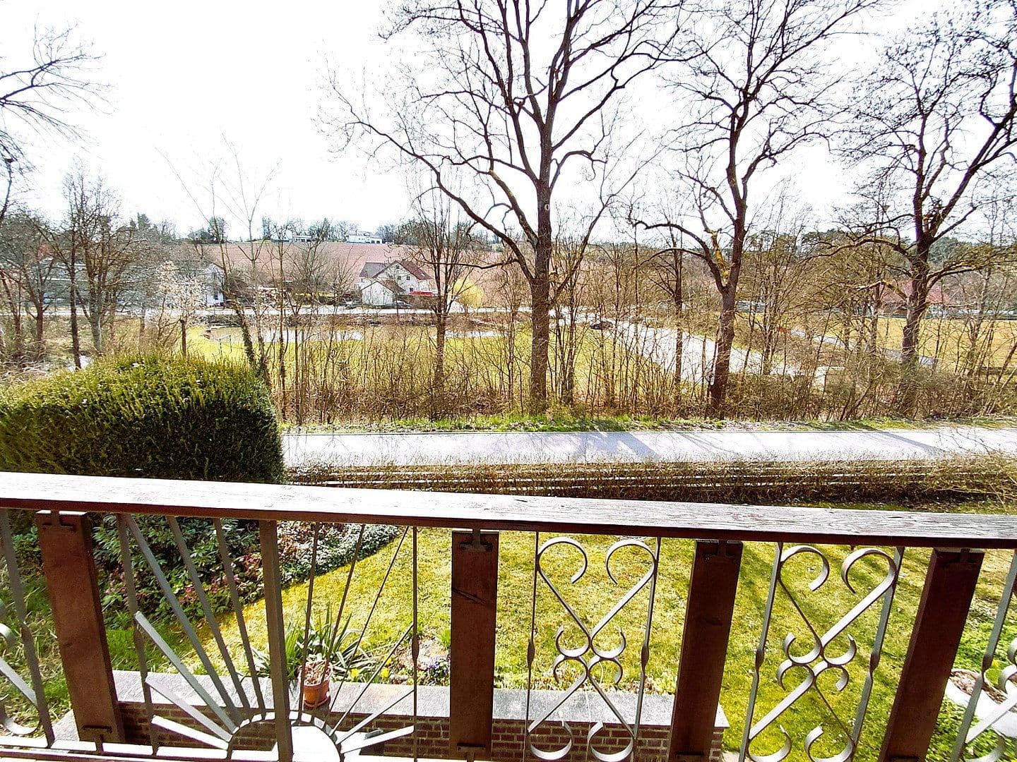 3 bedroom with open-plan kitchen flat to rent, 107 m², Essenbach, Bavaria 3 bedroom with open-plan kitchen flat to rent, 107 m², Essenbach, Bavaria