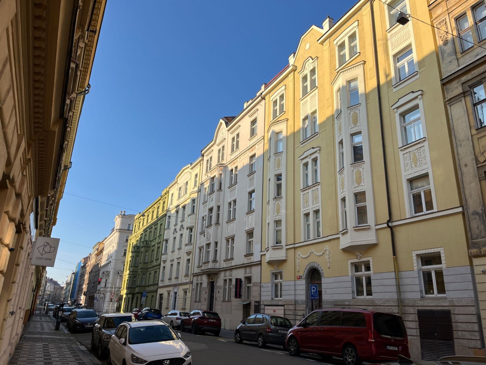 1 bedroom with open-plan kitchen flat to rent, 55 m², Kamenická, Prague, Prague 1 bedroom with open-plan kitchen flat to rent, 55 m², Kamenická, Prague, Prague