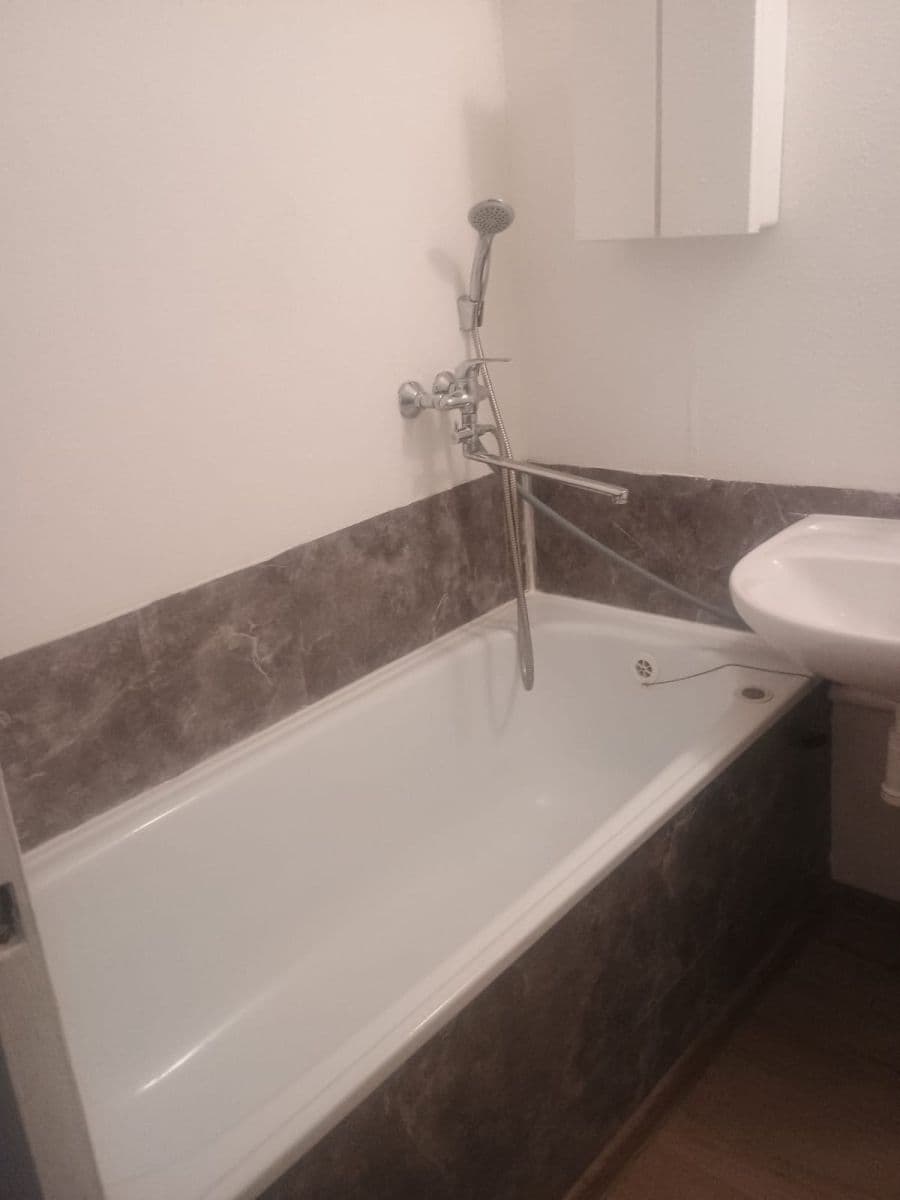 2 bedroom flat to rent, 49 m², Šultysova, Slaný, Středočeský Region 2 bedroom flat to rent, 49 m², Šultysova, Slaný, Středočeský Region