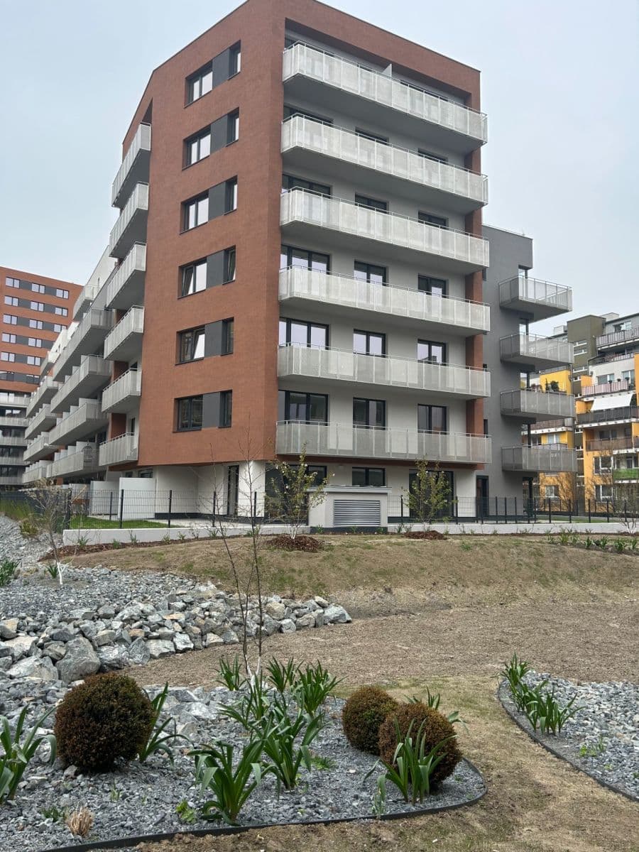 Studio flat to rent, 35 m², Gerstelova, Prague, Prague Studio flat to rent, 35 m², Gerstelova, Prague, Prague