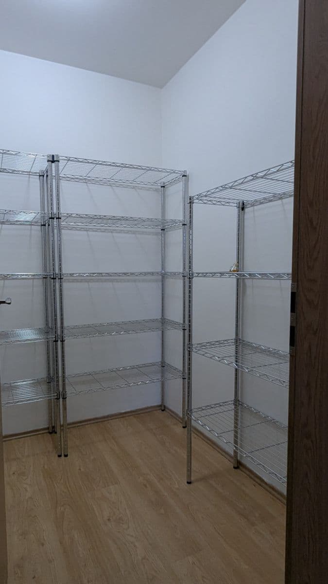 1 bedroom with open-plan kitchen flat to rent, 62 m², Na Lávce, Prague, Prague 1 bedroom with open-plan kitchen flat to rent, 62 m², Na Lávce, Prague, Prague