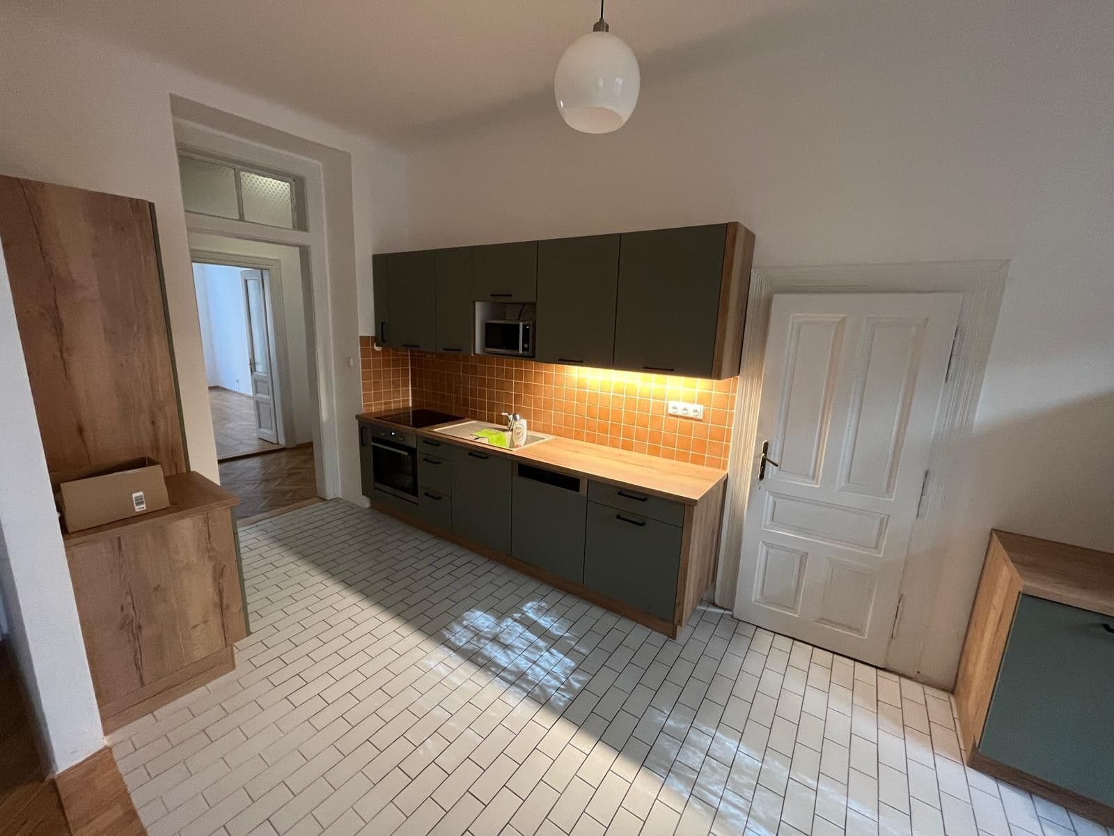 4 bedroom flat to rent, 120 m², Náplavní, Prague, Prague 4 bedroom flat to rent, 120 m², Náplavní, Prague, Prague