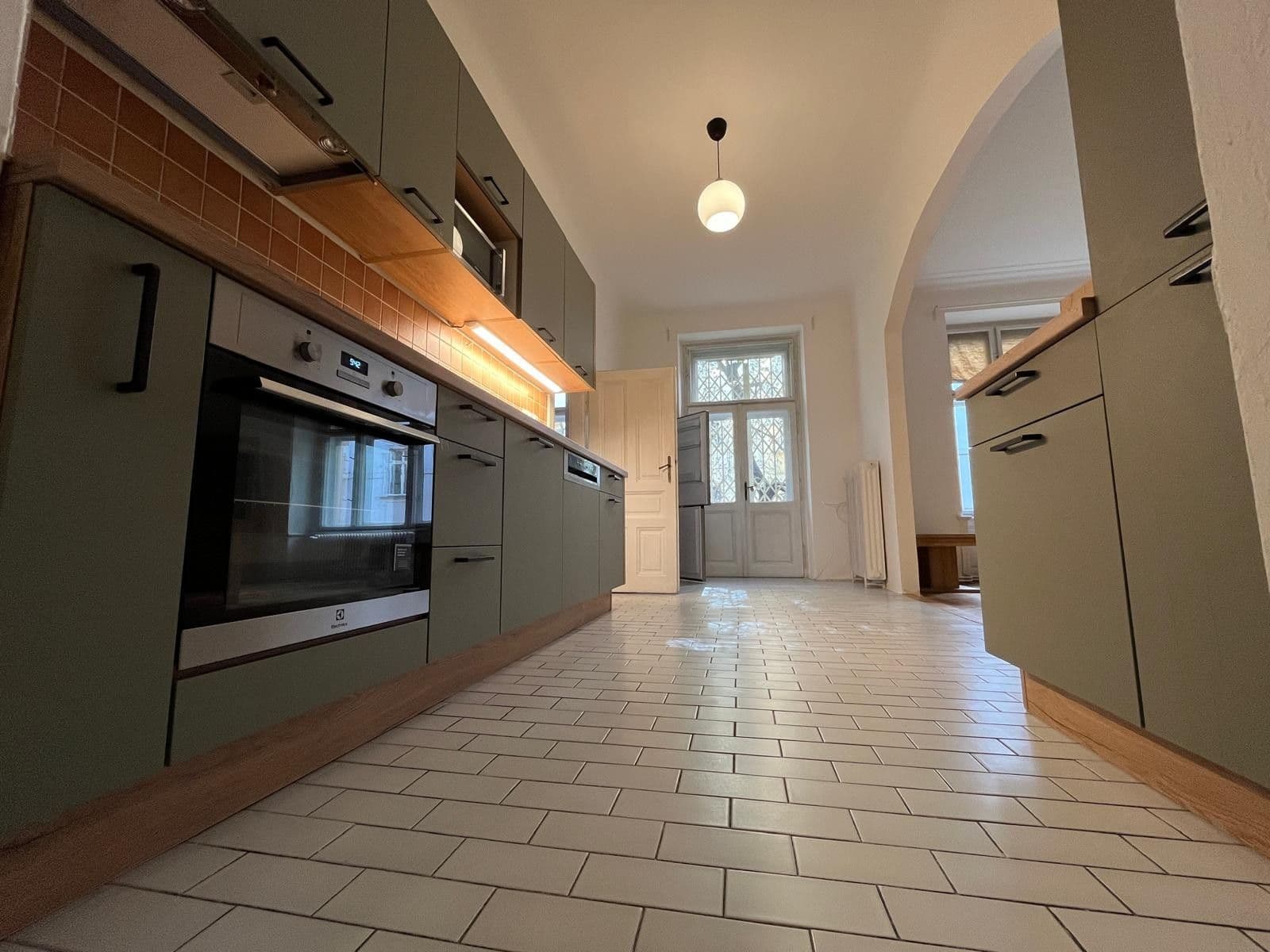 4 bedroom flat to rent, 120 m², Náplavní, Prague, Prague 4 bedroom flat to rent, 120 m², Náplavní, Prague, Prague