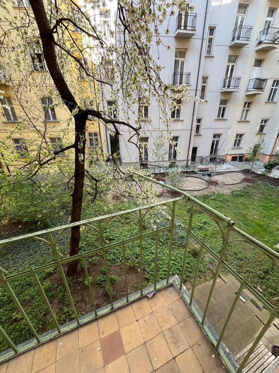 4 bedroom flat to rent, 120 m², Náplavní, Prague, Prague 4 bedroom flat to rent, 120 m², Náplavní, Prague, Prague