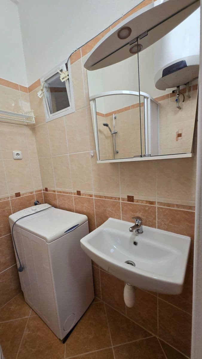 1 bedroom flat to rent, 41 m², Vrchlického, Prague, Prague 1 bedroom flat to rent, 41 m², Vrchlického, Prague, Prague