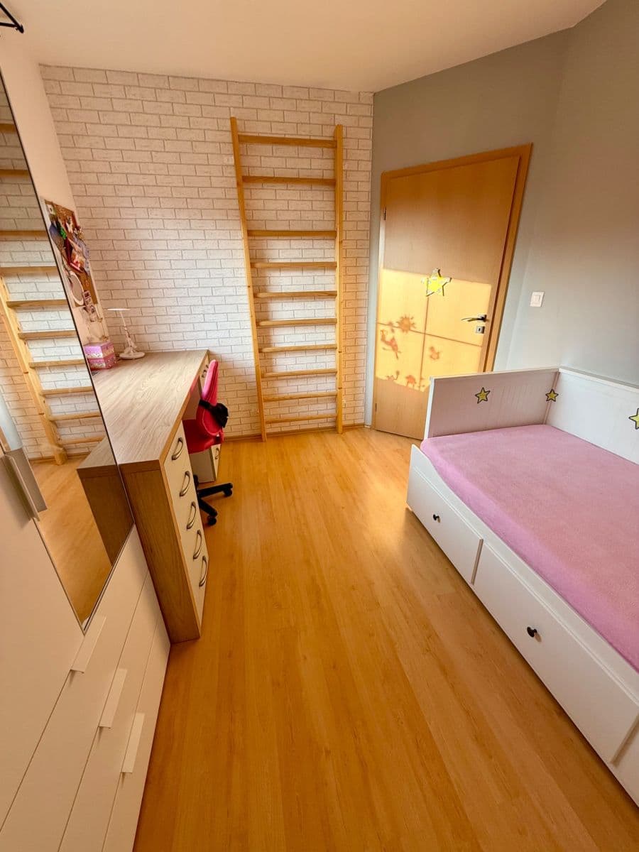 house to rent, 160 m², Západní, Bradlec, Středočeský Region house to rent, 160 m², Západní, Bradlec, Středočeský Region