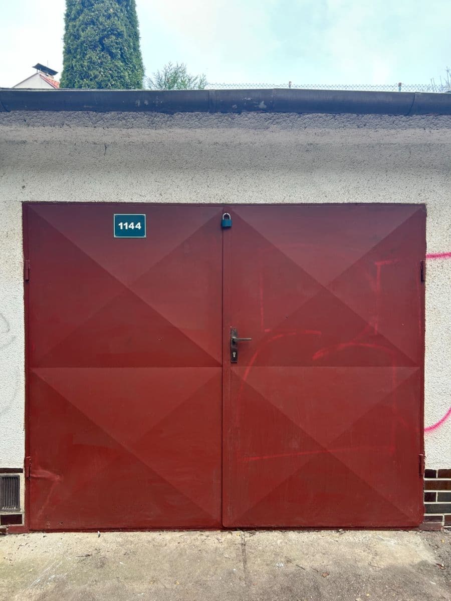 garage to rent, 20 m², Blansko, Jihomoravský Region garage to rent, 20 m², Blansko, Jihomoravský Region