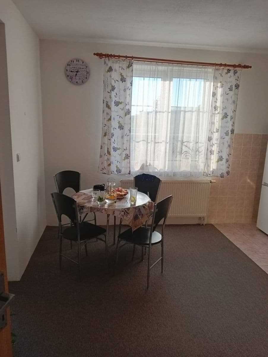 2 bedroom flat to rent, 78 m², Na Výsluní, Moravské Budějovice, Vysočina Region 2 bedroom flat to rent, 78 m², Na Výsluní, Moravské Budějovice, Vysočina Region