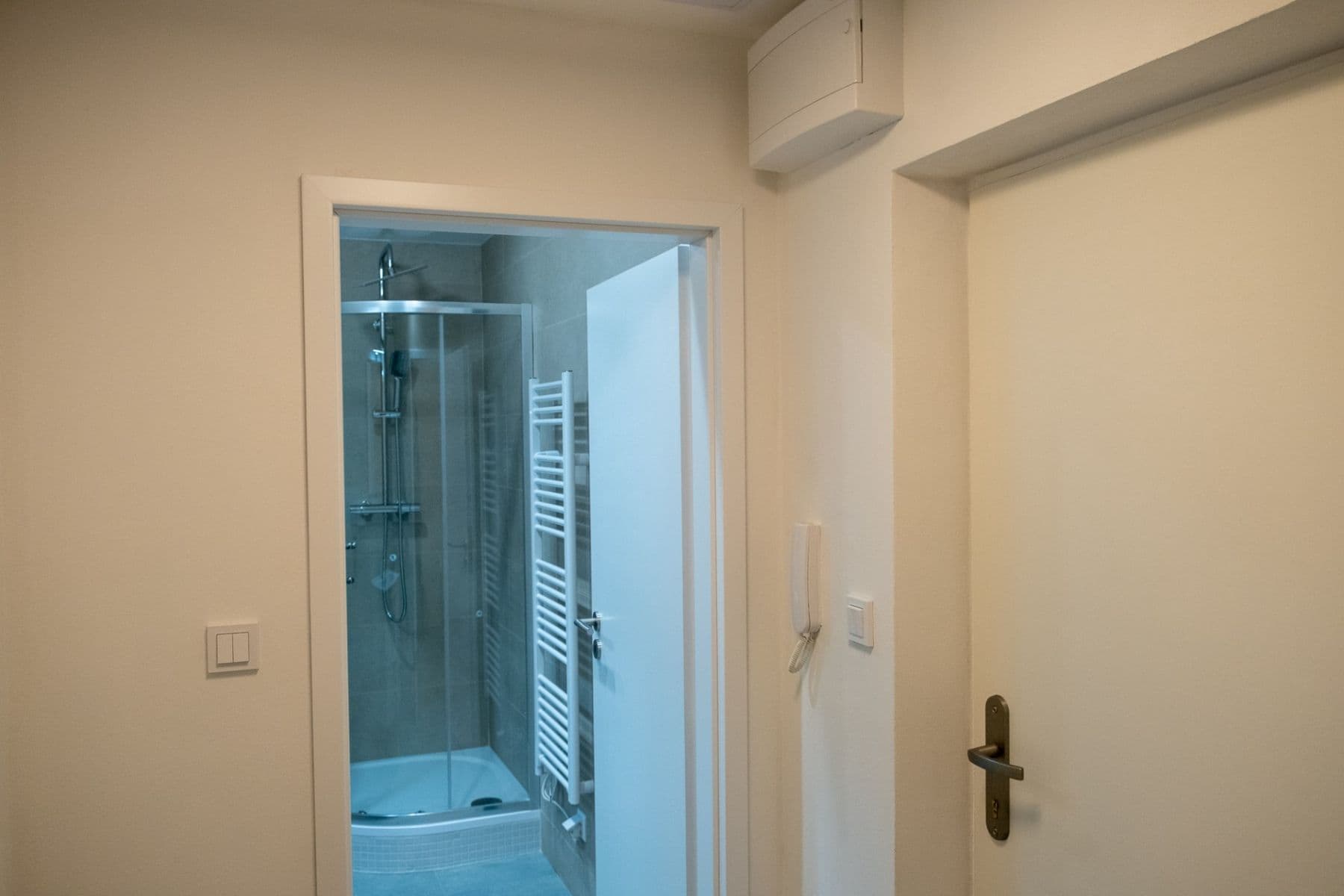 1 bedroom with open-plan kitchen flat to rent, 36 m², Gen. Hrušky, Ostrava, Moravskoslezský Region 1 bedroom with open-plan kitchen flat to rent, 36 m², Gen. Hrušky, Ostrava, Moravskoslezský Region