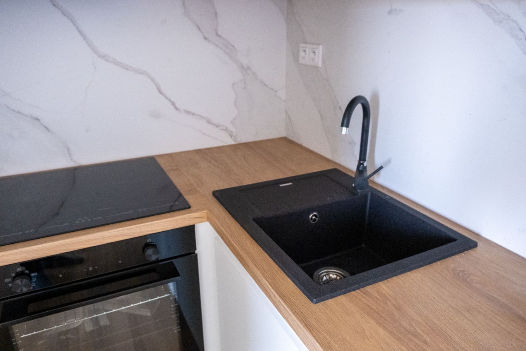 1 bedroom with open-plan kitchen flat to rent, 36 m², Gen. Hrušky, Ostrava, Moravskoslezský Region 1 bedroom with open-plan kitchen flat to rent, 36 m², Gen. Hrušky, Ostrava, Moravskoslezský Region