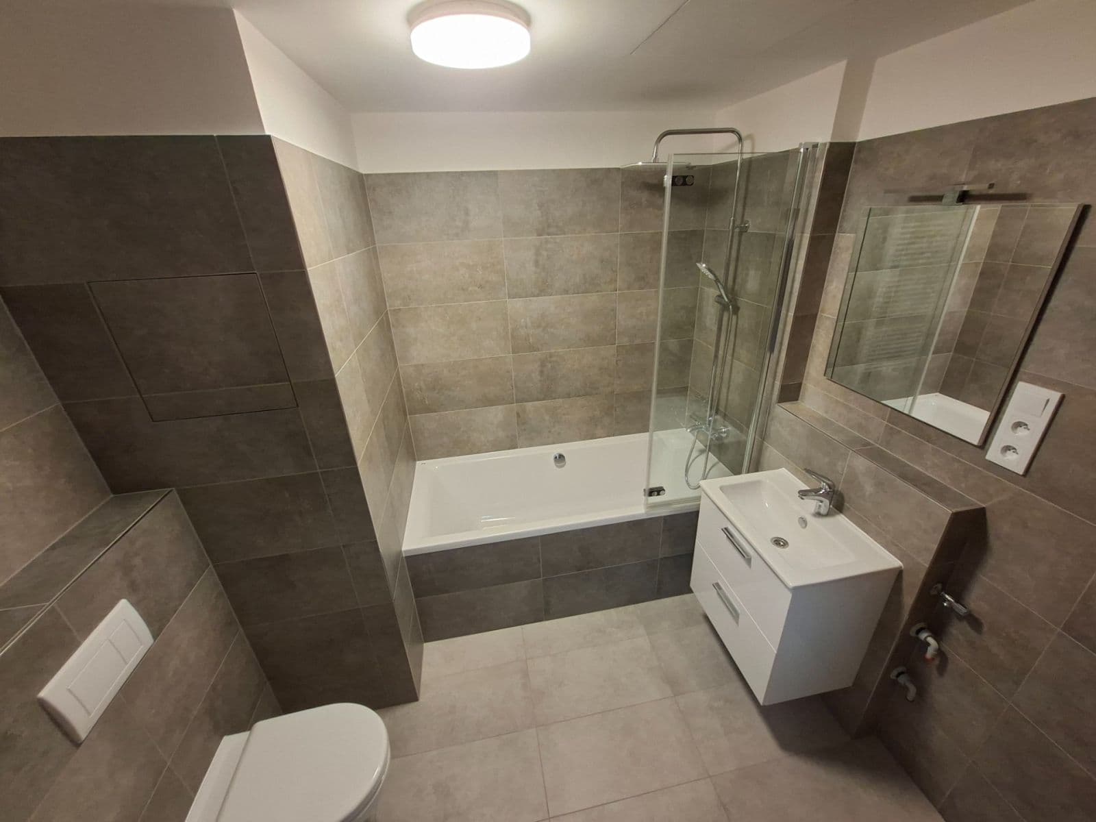 1 bedroom with open-plan kitchen flat to rent, 44 m², Arnošta Staňka, Prague, Prague 1 bedroom with open-plan kitchen flat to rent, 44 m², Arnošta Staňka, Prague, Prague