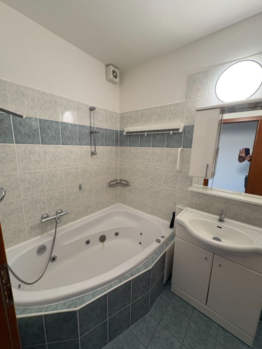 4 bedroom flat to rent, 82 m², Dandova, Prague, Prague 4 bedroom flat to rent, 82 m², Dandova, Prague, Prague