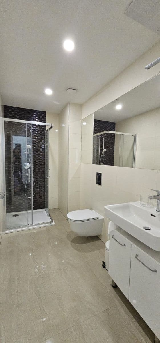 Studio flat to rent, 34 m², Washingtonova, Prague, Prague Studio flat to rent, 34 m², Washingtonova, Prague, Prague