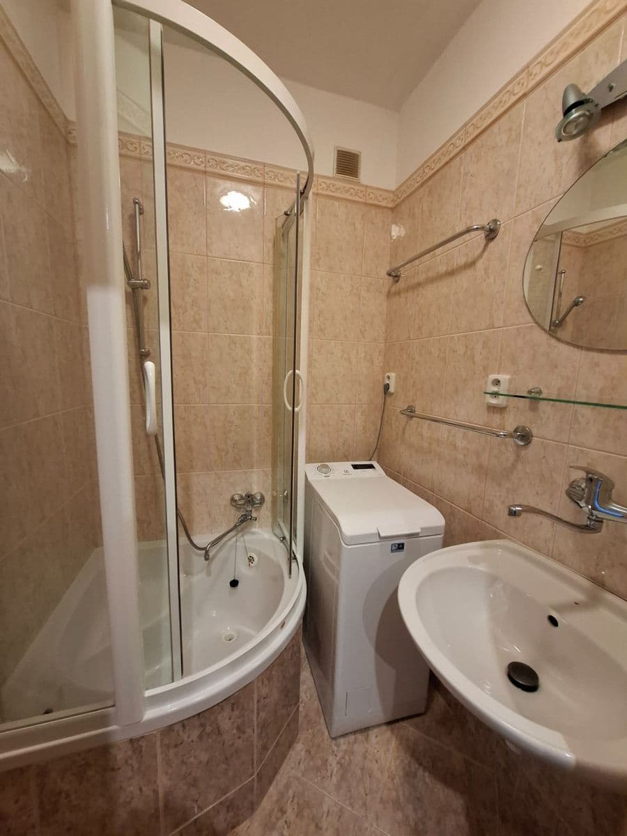 2 bedroom flat to rent, 57 m², Hostýnská, Prague, Prague 2 bedroom flat to rent, 57 m², Hostýnská, Prague, Prague