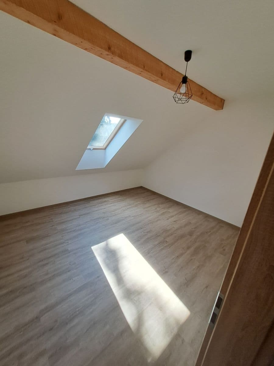 house to rent, 110 m², Mnichovice, Středočeský Region house to rent, 110 m², Mnichovice, Středočeský Region