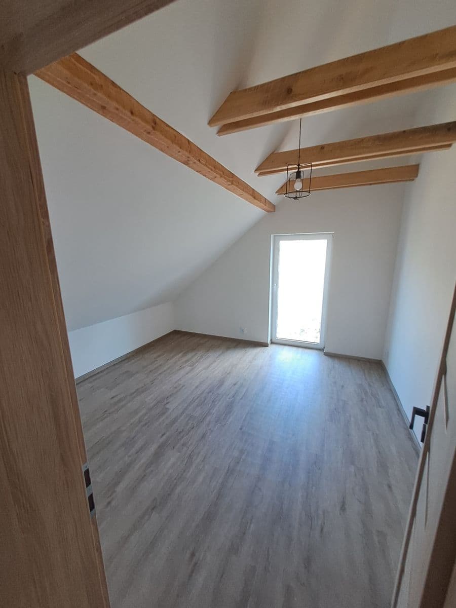 house to rent, 110 m², Mnichovice, Středočeský Region house to rent, 110 m², Mnichovice, Středočeský Region