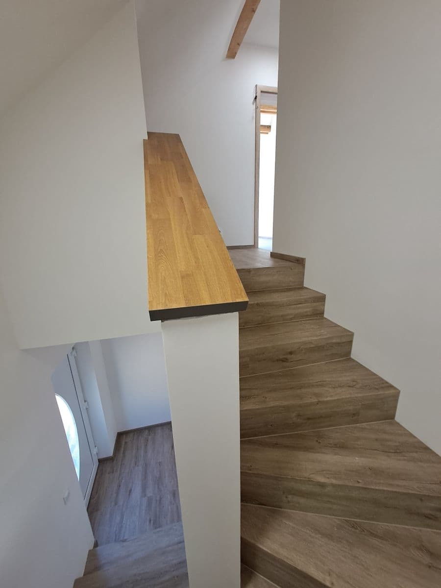 house to rent, 110 m², Mnichovice, Středočeský Region house to rent, 110 m², Mnichovice, Středočeský Region