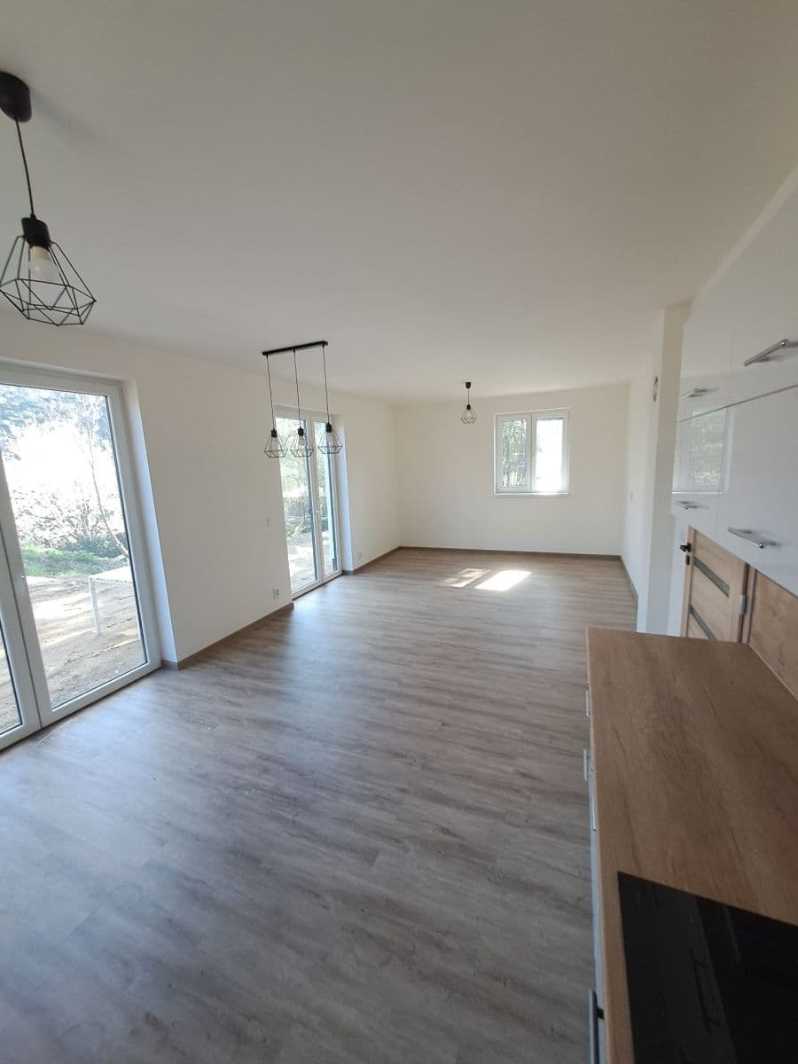 house to rent, 110 m², Mnichovice, Středočeský Region house to rent, 110 m², Mnichovice, Středočeský Region