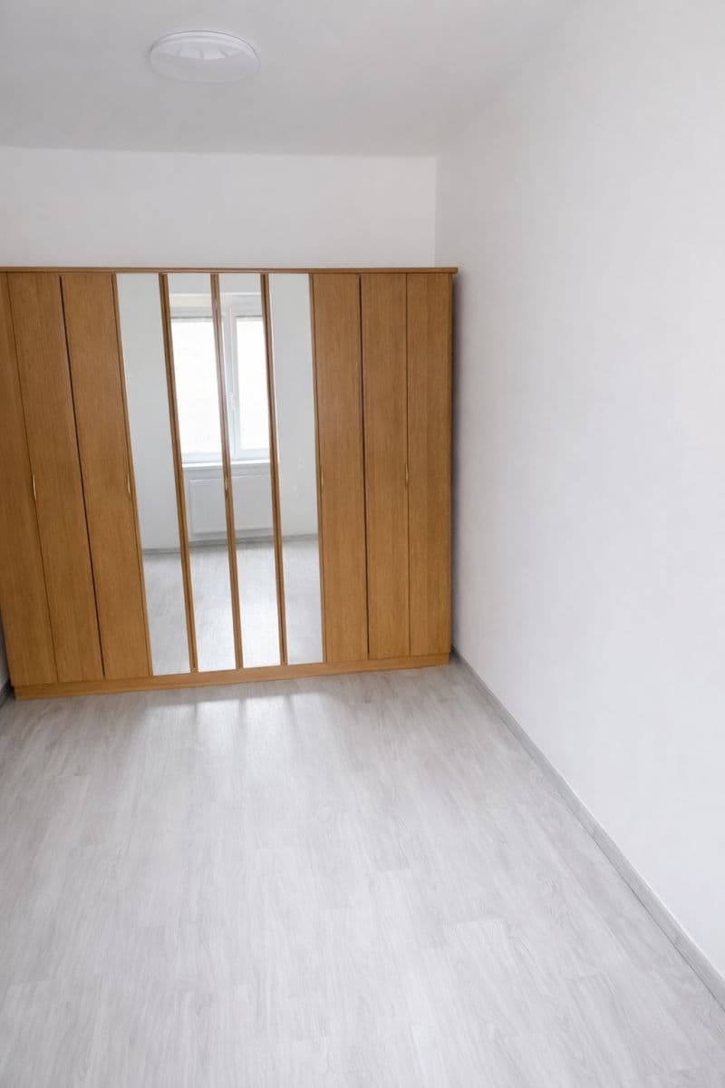 2 bedroom with open-plan kitchen flat to rent, 66 m², Pod Brentovou, Prague, Prague 2 bedroom with open-plan kitchen flat to rent, 66 m², Pod Brentovou, Prague, Prague