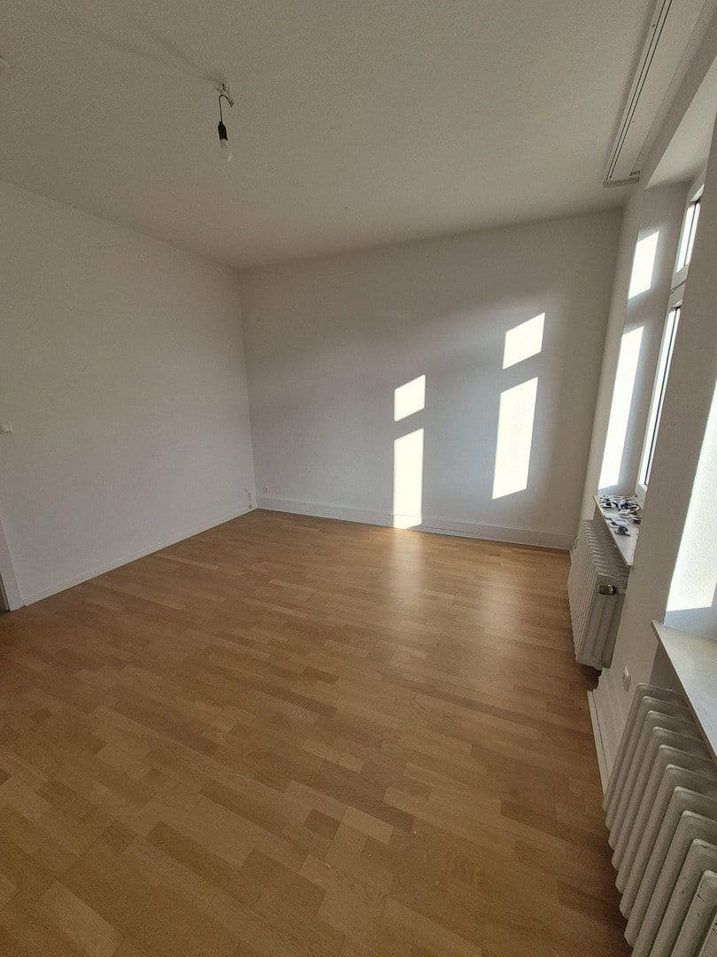 2 bedroom with open-plan kitchen flat to rent, 86 m², Viehauser Berg 31, Essen, Ruhr, North Rhine-Westphalia 2 bedroom with open-plan kitchen flat to rent, 86 m², Viehauser Berg 31, Essen, Ruhr, North Rhine-Westphalia
