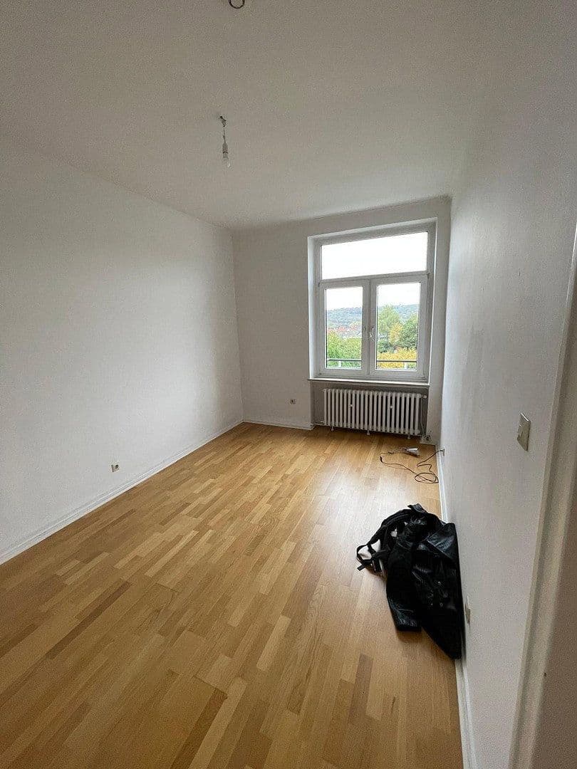 2 bedroom with open-plan kitchen flat to rent, 86 m², Viehauser Berg 31, Essen, Ruhr, North Rhine-Westphalia 2 bedroom with open-plan kitchen flat to rent, 86 m², Viehauser Berg 31, Essen, Ruhr, North Rhine-Westphalia