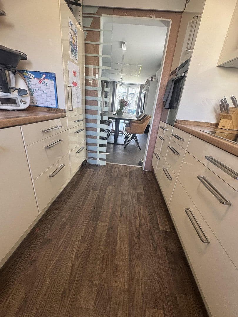 house for sale, 145 m², Duisburg, North Rhine-Westphalia house for sale, 145 m², Duisburg, North Rhine-Westphalia